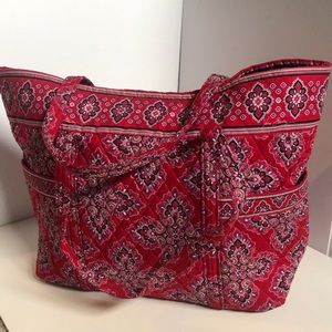 Vera Bradley Bags - Extra Large Vera Bradley Tote Bag Vera Bradley Bags - Extra Large Vera Bradley Tote Bag